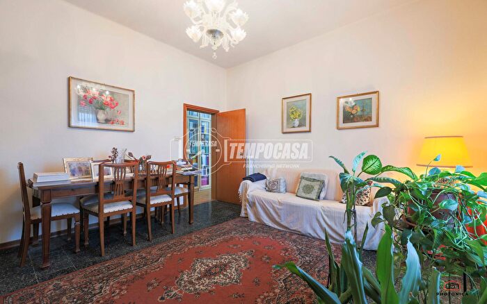 Appartamento quadrilocale in vendita in Via Innocenzo Malvasia, Bologna