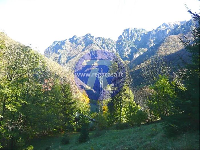 Casa bilocale in vendita in Valtorta