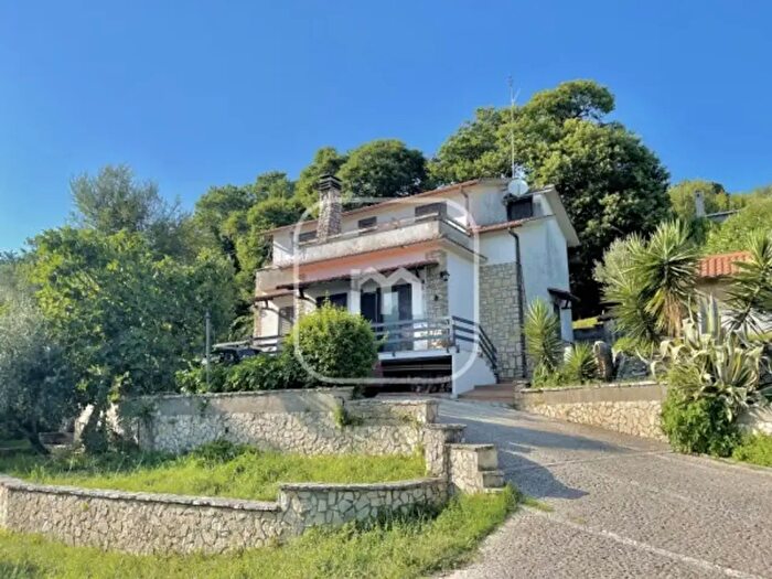 Casa con 5 locali in vendita in Via Intercomunale di Valenza, Palestrina