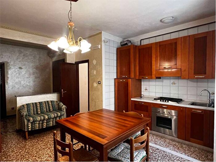 Appartamento quadrilocale in affitto in Via Tevere, Carpenedo Bissuola, Venezia