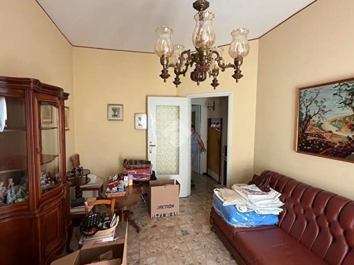 Appartamento trilocale in vendita in Via Gorizia, Novara