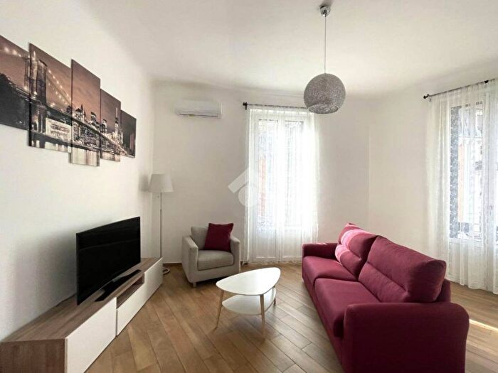 Appartamento bilocale in affitto in Piazzale Segrino, Isola, Milano