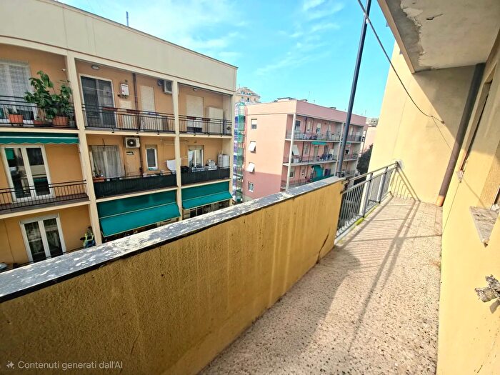 Appartamento quadrilocale in vendita in Via dellOmbra, Genova