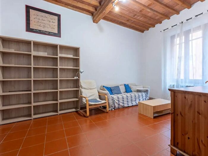 Appartamento con 5 locali in affitto in a Rigattieri, Pisa