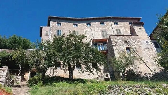 Casa con 20 locali in vendita in Acuto, Acuto