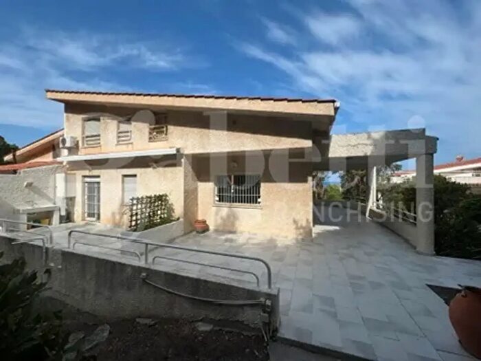Casa con 5 locali in vendita in Sss Km, Messina