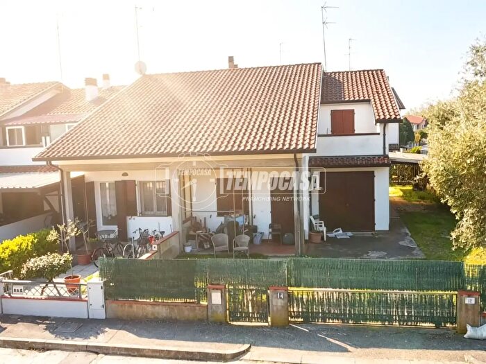 Casa con 5 locali in vendita in Via Hector Berlioz, Fusignano