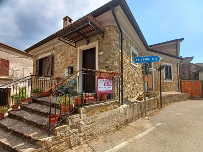 Casa con 5 locali in vendita in Via Chiesa, Ogliastro Cilento