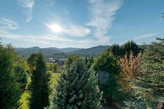 Casa con 6 locali in vendita in Pianoro