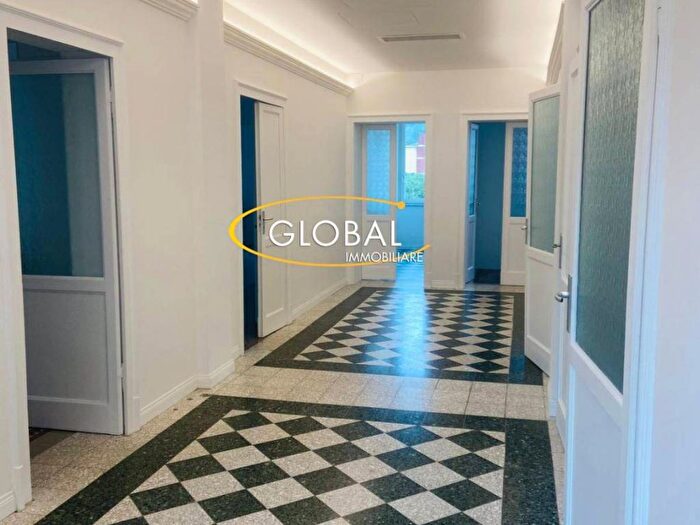 Appartamento quadrilocale in affitto in Via Zara, Adriatico, Ancona