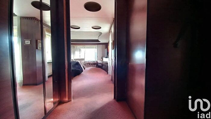 Appartamento con 6 locali in vendita in Via Vittorio Veneto, Ancona