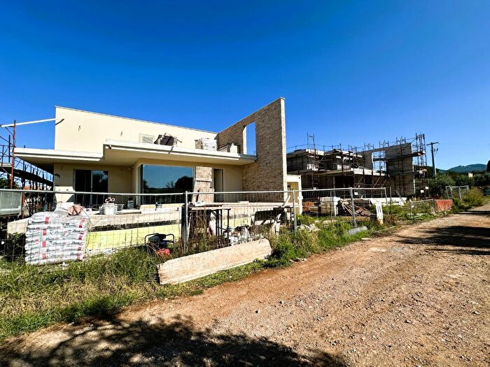 Casa con 5 locali in vendita in San Vincenzo