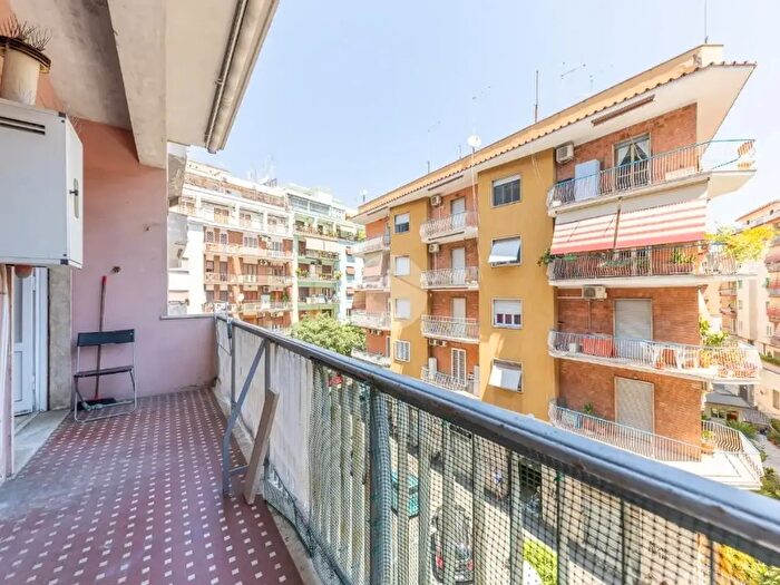 Appartamento bilocale in vendita in Via Acqua Donzella, Roma