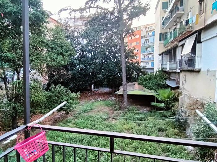 Appartamento bilocale in affitto in Via Santi Giovanni e Paolo, San Carlo AllArena, Napoli