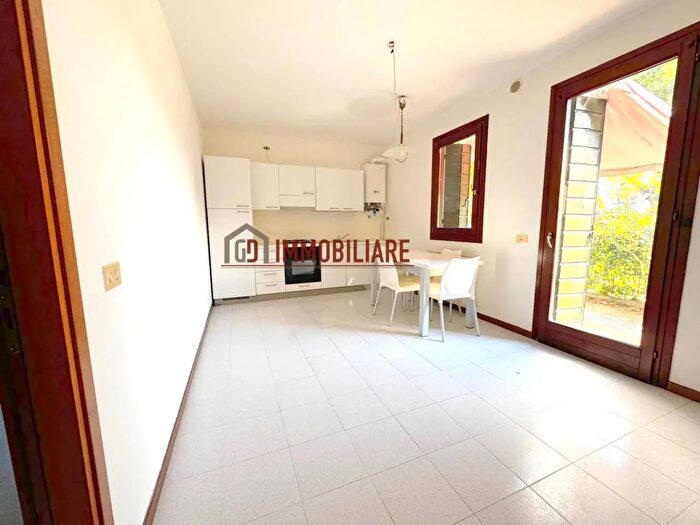 Appartamento bilocale in vendita in Via Leonardo da Vinci, Montebelluna