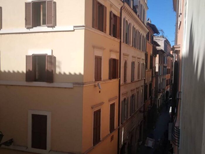 Appartamento bilocale in affitto in Via dei Coronari, Piazza Navona, Roma