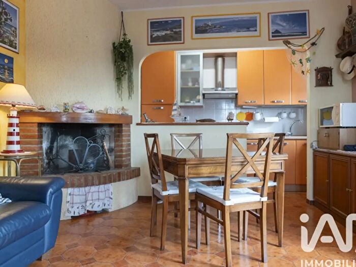 Appartamento quadrilocale in vendita in Via Ischia, Numana