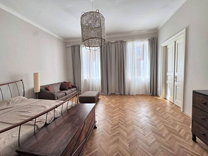 Appartamento trilocale in affitto in Via della Galleria, San Vito Campi Elisi, Trieste