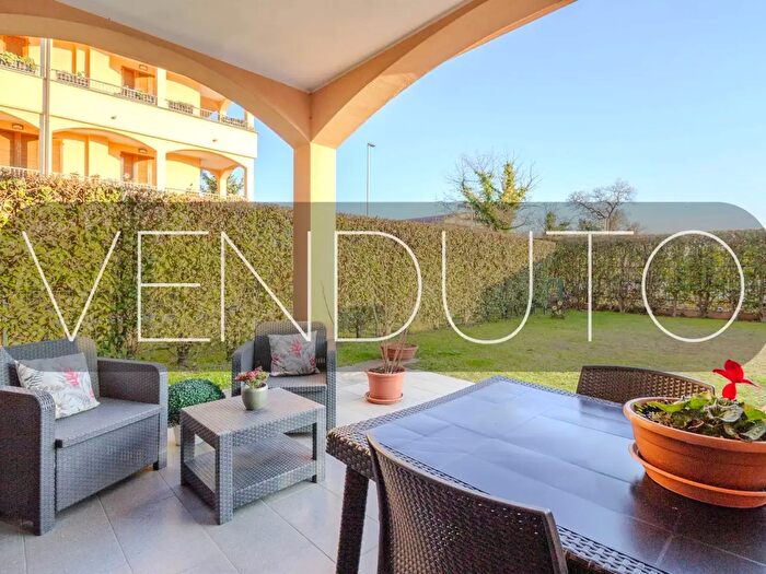 Appartamento trilocale in vendita in Via dei Mariani, Desio