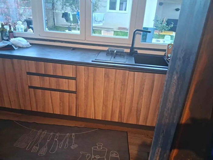 Appartamento con 5 locali in vendita in Campi Bisenzio