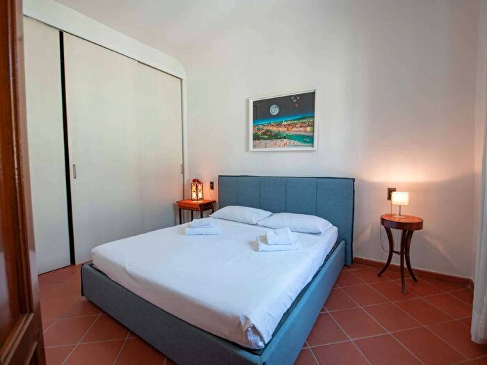 Appartamento bilocale in affitto in Via dei Vanni, Ponte alla Vittoria, Firenze