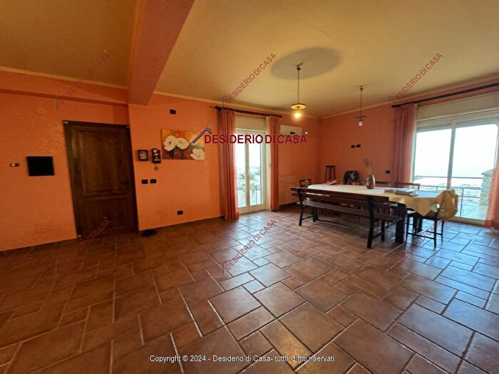 Appartamento quadrilocale in vendita in Palermo