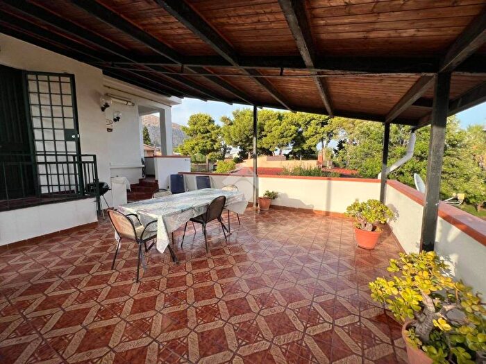 Appartamento bilocale in affitto in Via pazienza, Mondello Valdesi, Palermo