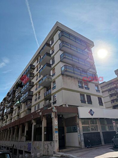 Appartamento con 5 locali in vendita in Via Devitofrancesco N, Bari