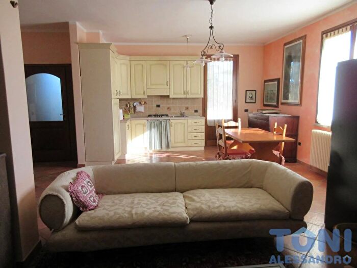 Casa con 12 locali in affitto in Scala San Miniato Pi, San Miniato