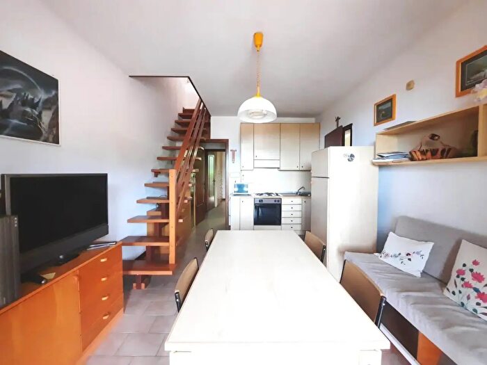 Appartamento quadrilocale in vendita in Via dei Pini, Boissano