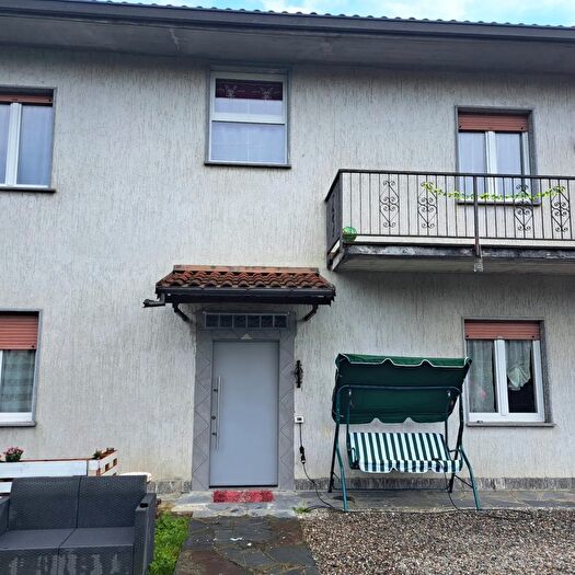 Appartamento quadrilocale in affitto in Grantola