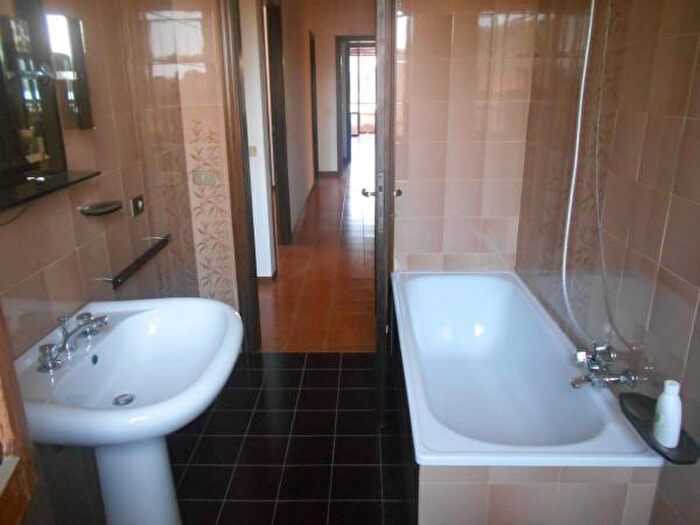 Appartamento con 5 locali in vendita in Via Antonio Gramsci, Castelbellino