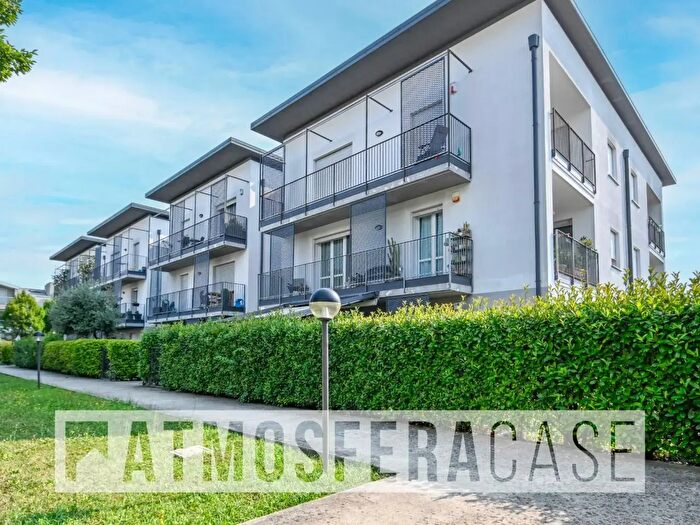 Appartamento trilocale in vendita in Via Don Lorenzo Milani, Treviglio