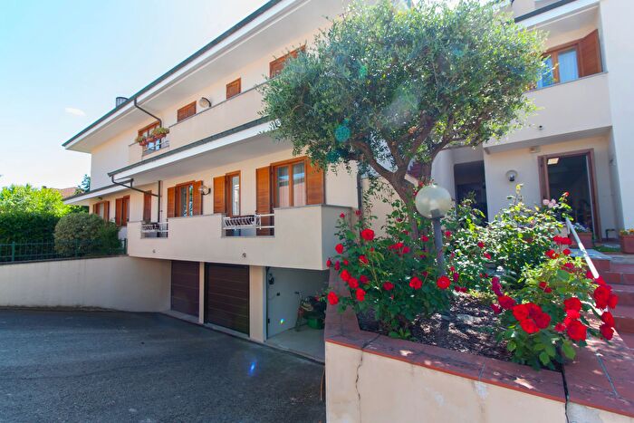 Appartamento trilocale in vendita in Via G Matteotti, Cherasco