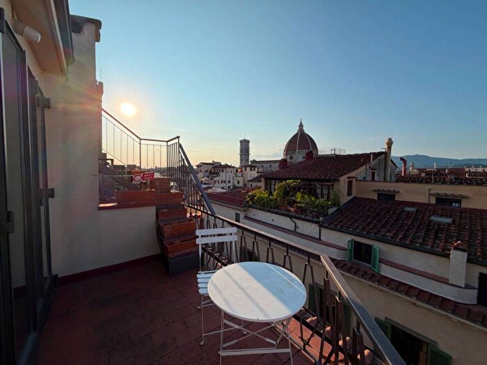 Casa trilocale in affitto in Via Ghibellina, Santa Croce, Firenze