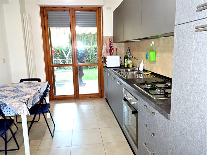 Appartamento con 5 locali in vendita in Senigallia