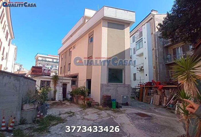 Casa con 5 locali in vendita in Ancona