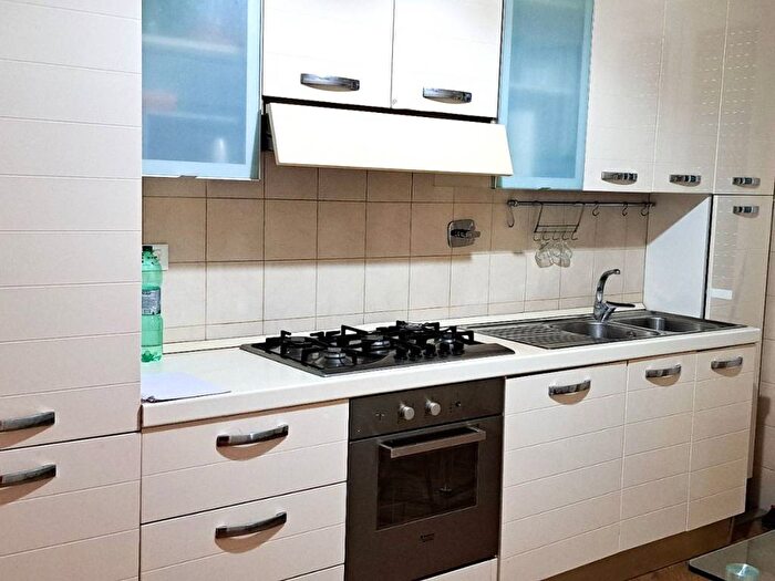 Appartamento quadrilocale in affitto in Via Tripolitania, Africano Villa Chigi, Roma