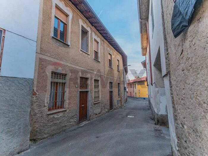 Case in Vendita e in Affitto - 3