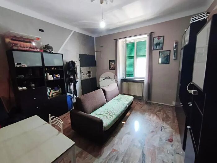 Appartamento quadrilocale in vendita in Via Sergio Piombelli, Genova