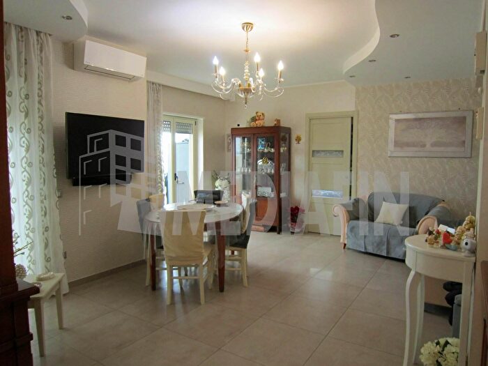 Appartamento con 5 locali in vendita in Via G Romano, CoriglianoRossano