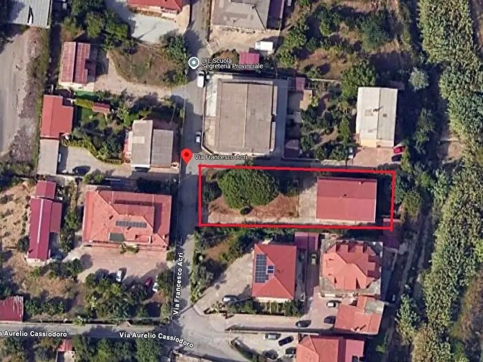 Casa con 7 locali in vendita in Via Francesco Acri, Lamezia Terme