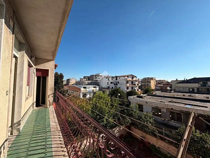 Appartamento trilocale in vendita in Via Bengasi, Grumo Nevano