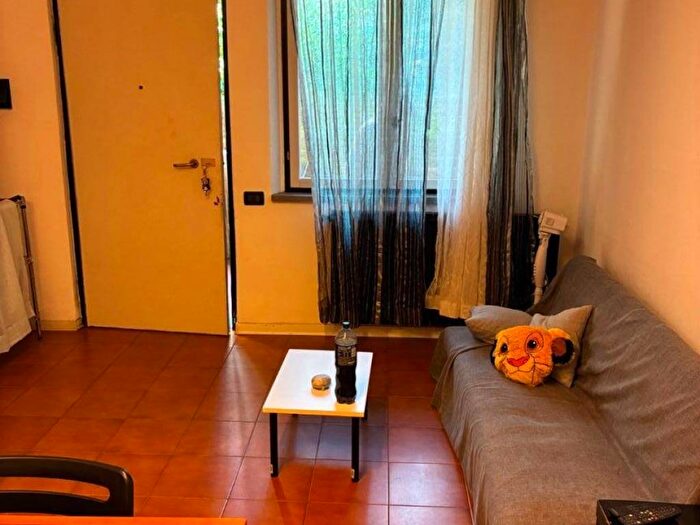 Appartamento trilocale in affitto in Via Armando Angelini, Centro, Massa