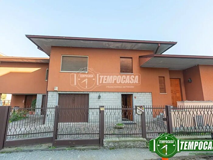 Casa con 5 locali in vendita in Via XX Settembre, SantAngelo Lodigiano