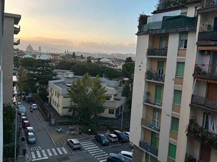 Appartamento quadrilocale in affitto in Via Claudio Monteverdi, Porta al Prato San Jacopino, Firenze