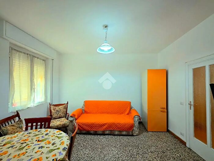 Appartamento quadrilocale in vendita in Via G Cuneo, Savona