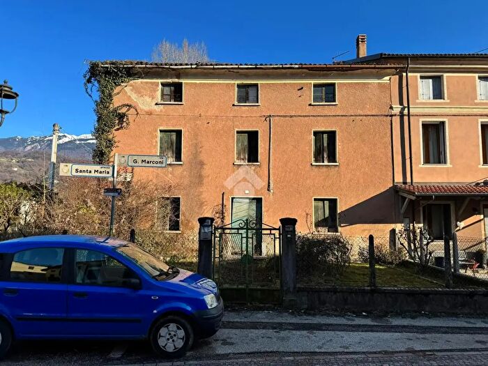 Case in Vendita e in Affitto - 3