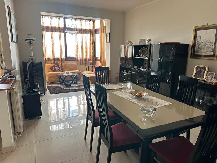 Appartamento quadrilocale in vendita in Via Salita Villa Contino, Messina