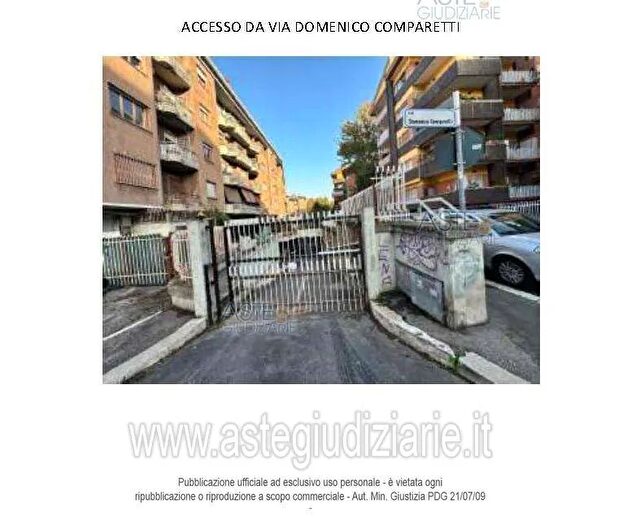 Appartamento quadrilocale in vendita in Via Ugo Ojetti, Roma